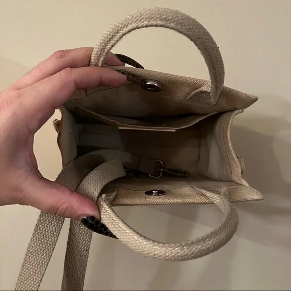 Brandon Blackwood ESR Tote - Picture 4 of 4